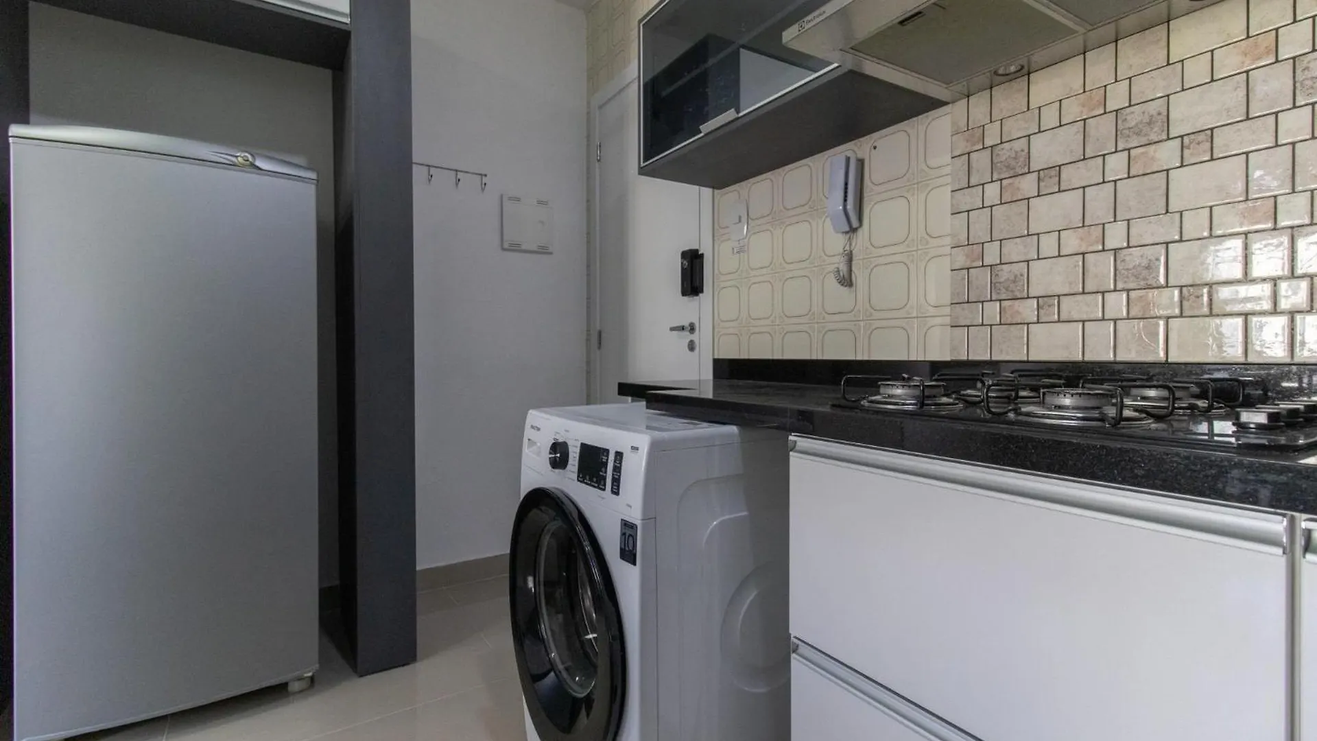 Mtey83 - 1 Dorm, Av. Brasil, Climatizado, Garagem Lejlighed Balneário Camboriú
